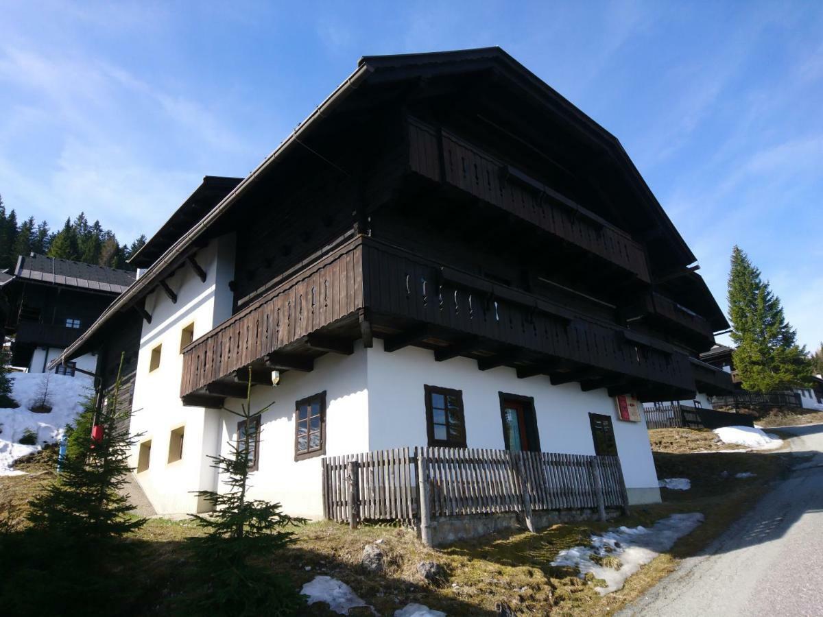 Apartman Nassfeld Apartment Tropolach Exterior photo